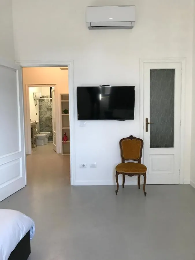 Bed and Breakfast Palazzo Pilo Sassari 0*,  Włochy